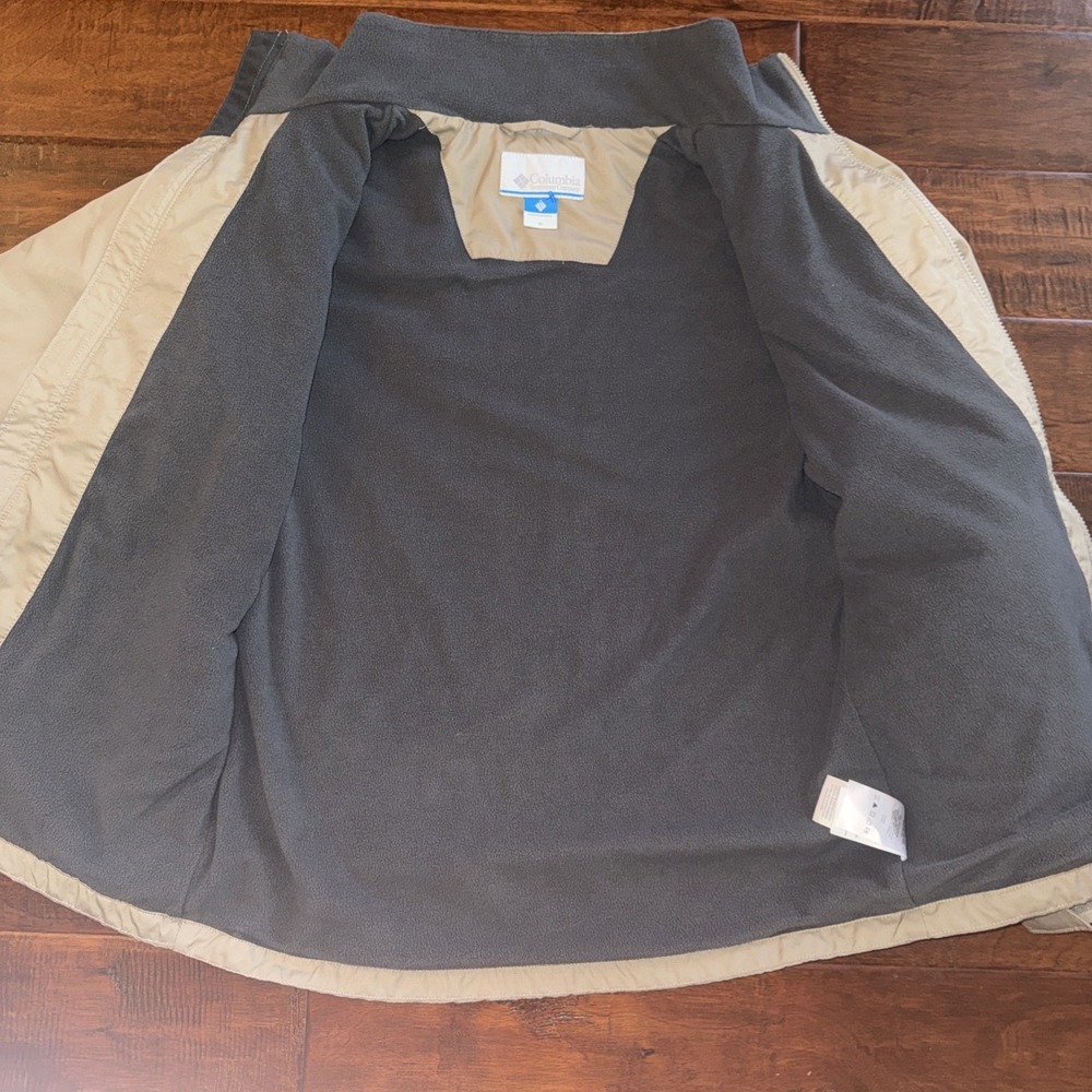 Columbia‎ Soft Shell Jacket Size Medium Tan Full Zip Fleece Lined Pockets - Picture 8 of 9